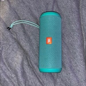 JBL flip 3